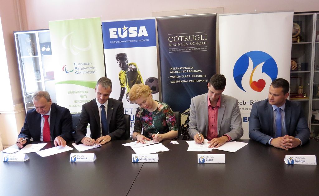 Partners signing the cooperation agreement