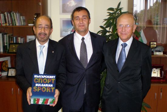 EUSA President, Minister and AUS President EUSA President, Minister and AUS President