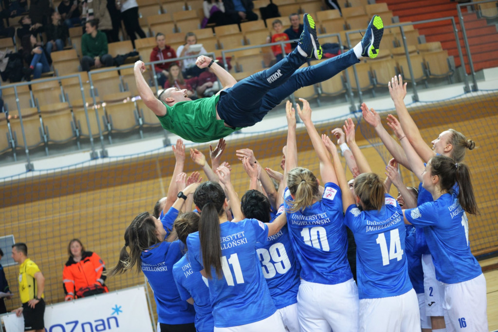 AZS futsal celebrations