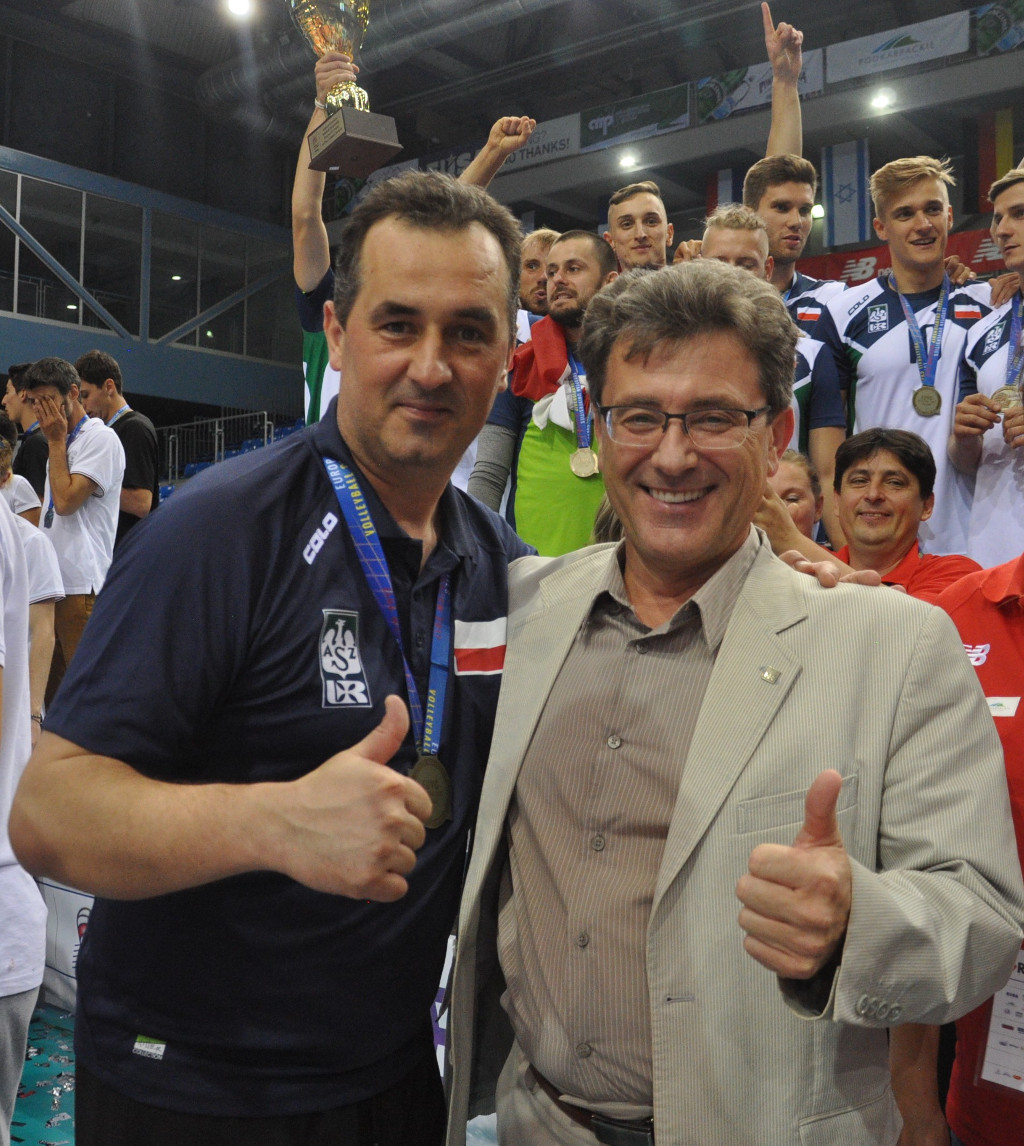 EUSA Volleyball Wojciech + University Rector