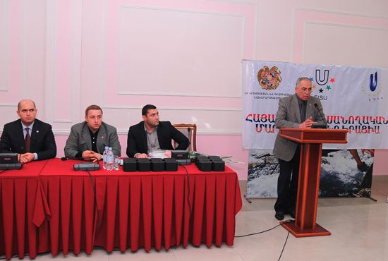 Speakers at the ceremony Speakers at the ceremony