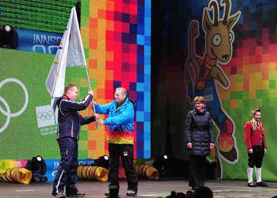 Handing over YOG to Lillehammer Handing over YOG to Lillehammer