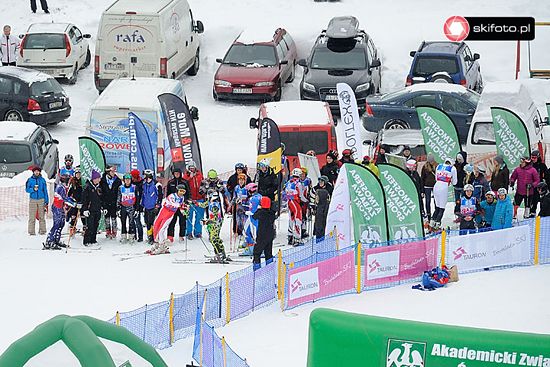 Socialising in the snow Socialising in the snow