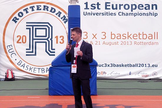 Mr Olaf Tabor opening the Championship