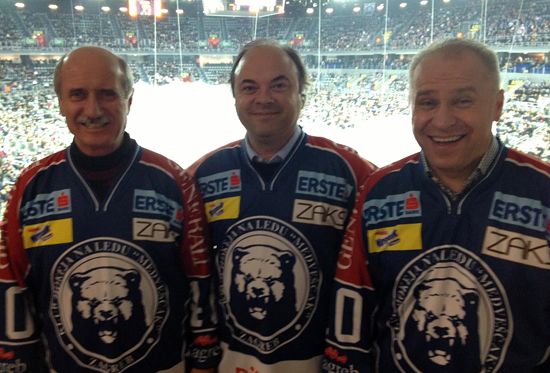 EUSA EC members at the hockey match EUSA EC members at the hockey match