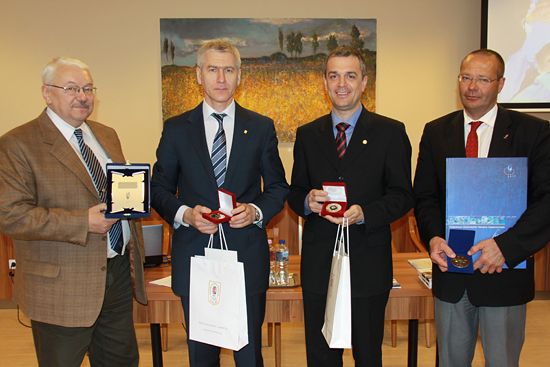 Gifts exchange Gifts exchange