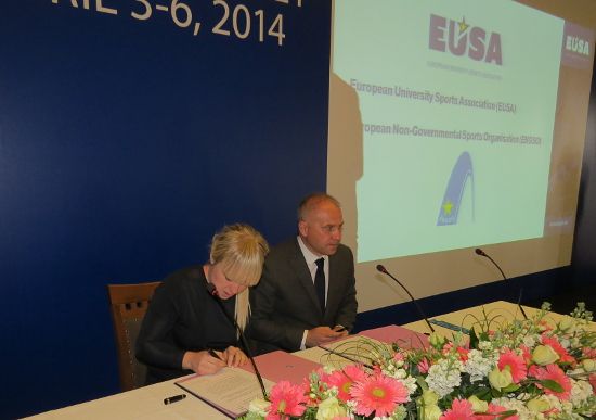 Signing of cooperation agreement between EUSA and ENGSO