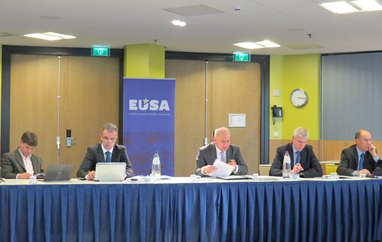 EUSA Treasurer, Secretary General, President and Vice-Presidents EUSA Treasurer, Secretary General, President and Vice-Presidents