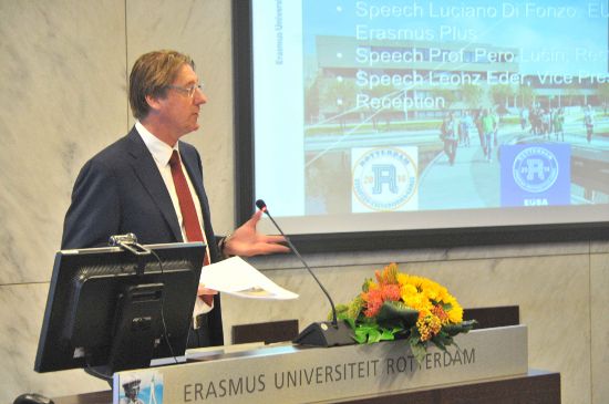 Welcome by Mr Straatman Welcome by Mr Straatman