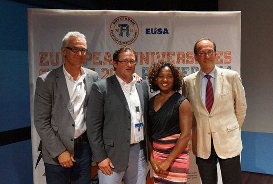 Mr Vervoorn as moderator and panellists Mr Foerster, Ms Gravenstijn and Mr Pols Mr Vervoorn as moderator and panellists Mr Foerster, Ms Gravenstijn and Mr Pols