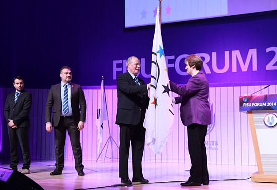 Forum conclusion - passing of the FISU Flag to the next organisers Forum conclusion - passing of the FISU Flag to the next organisers