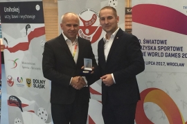 EUSA President receives a medal of honour by PFF