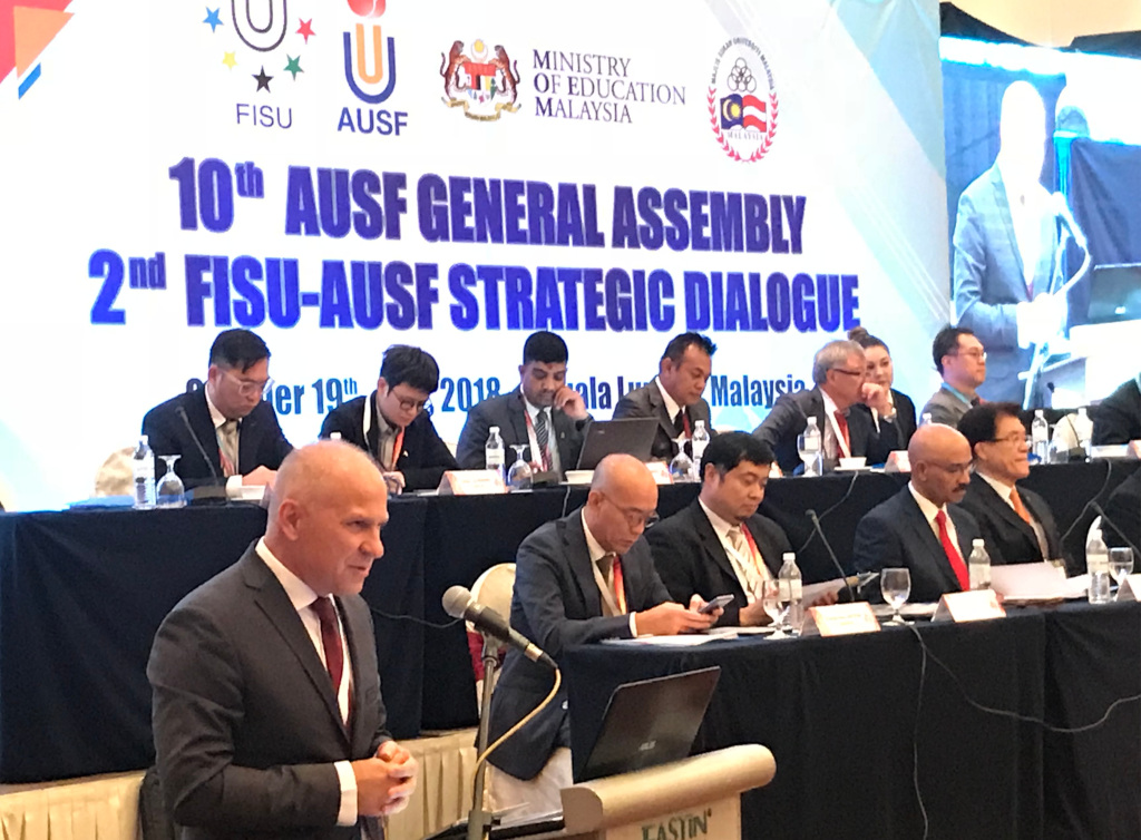 EUSA President Roczek greeting the participants