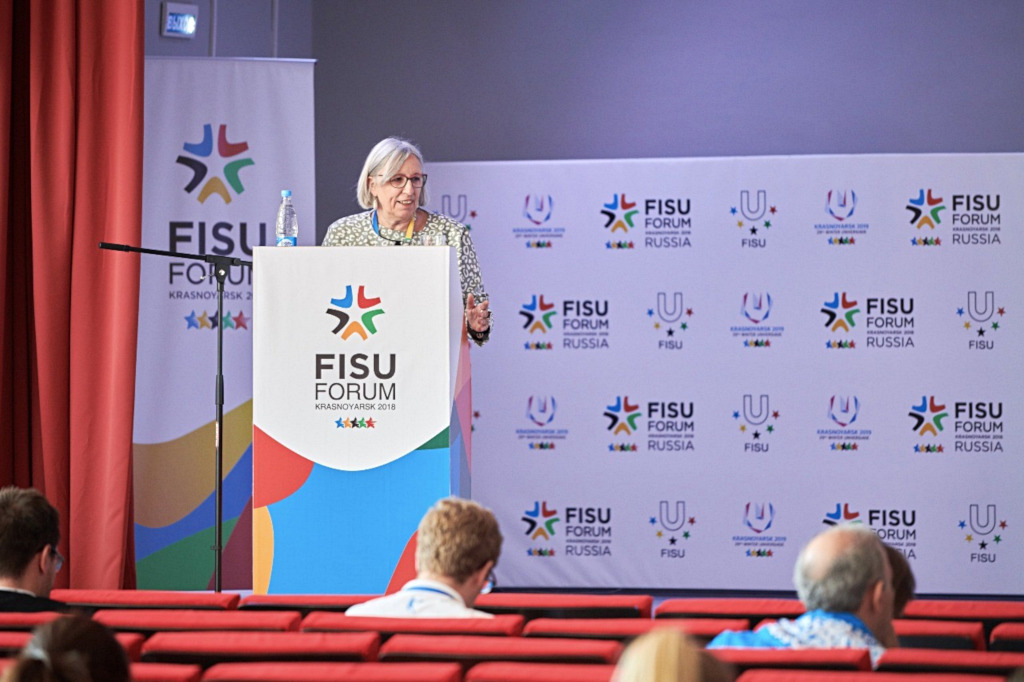 EAS President Ms Capranica presenting the EMPATIA project