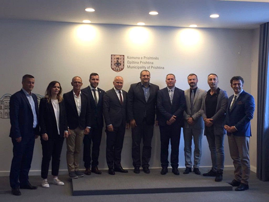 EUSA delegation and guests with the Mayor of Pristina