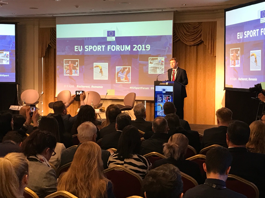 Discussions at EU Forum 2019