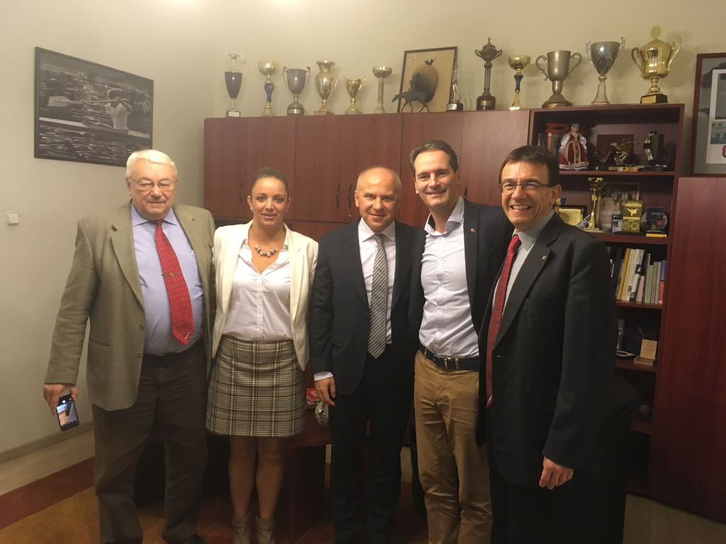 Mr Sarfalvi with EUSA President and HUSF representatives