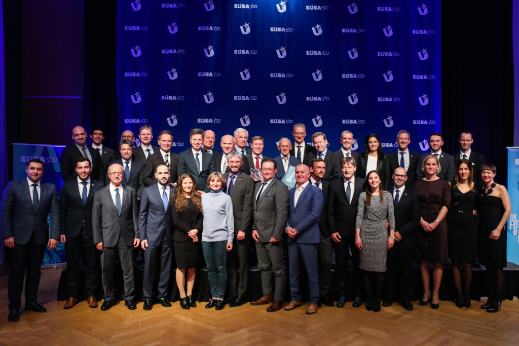 Participants of the special EUSA dinner