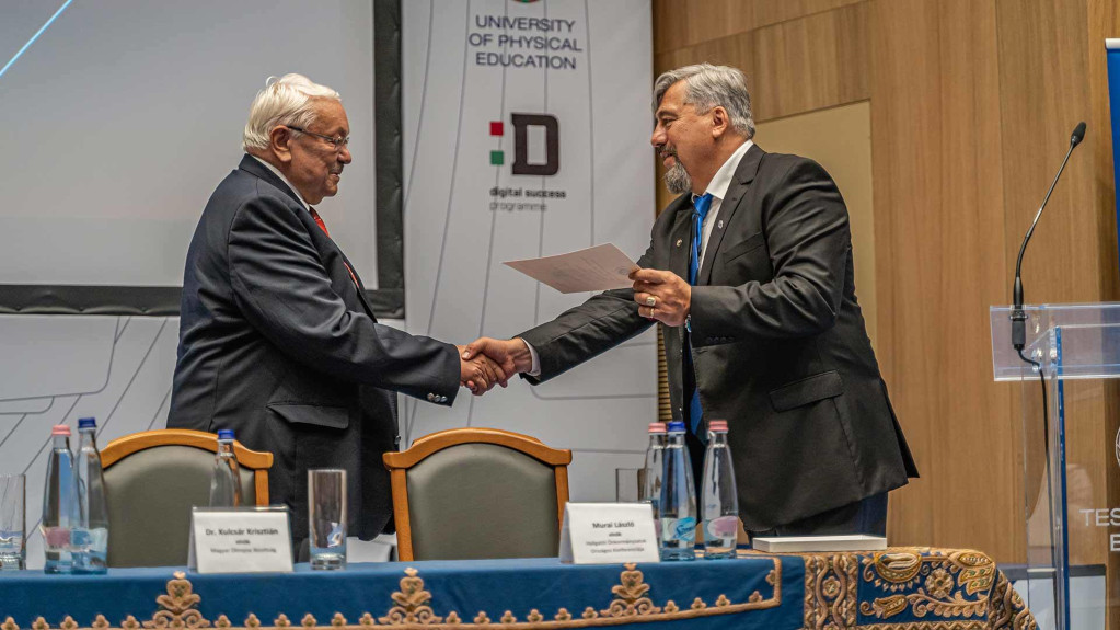 Lajos Mocsai and Adam Kiss