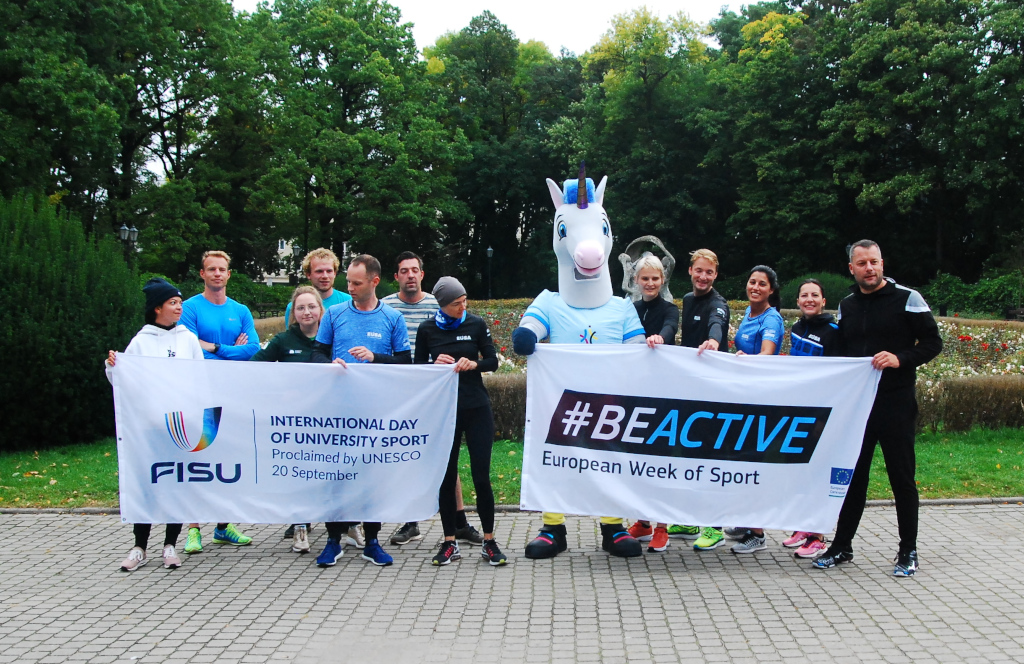 Participants of the #Beactive #LetsIDUS morning run with EUGenio