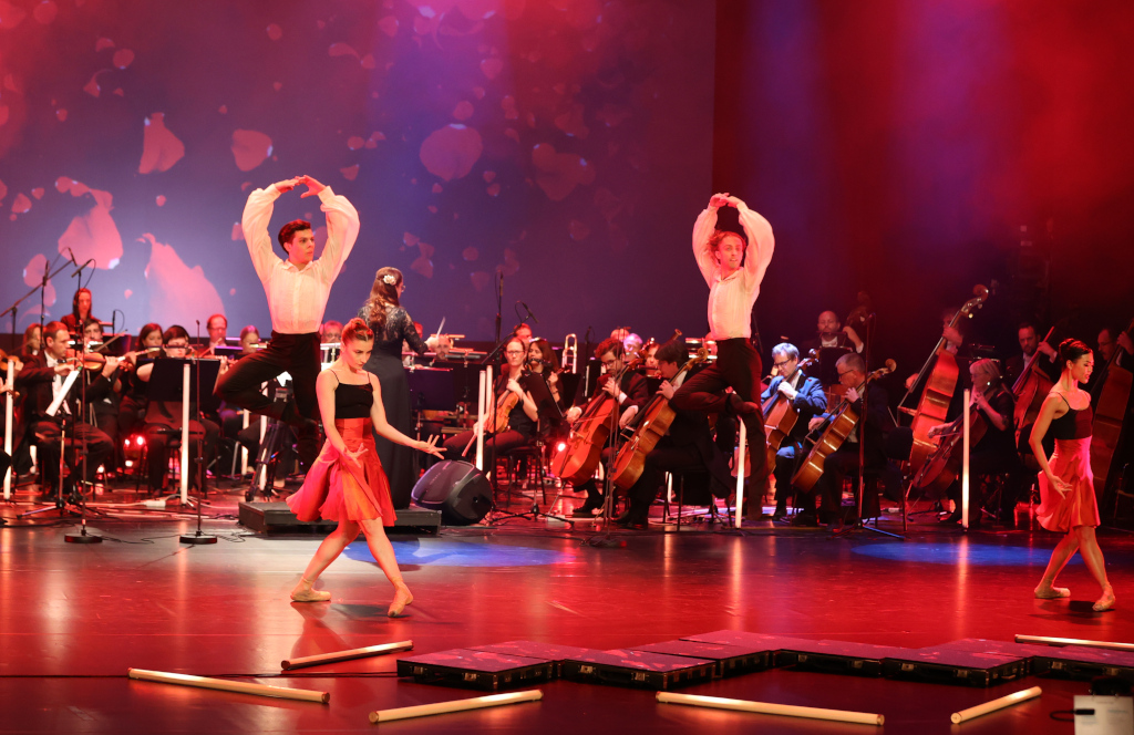 Cultural programme at the anniversary event