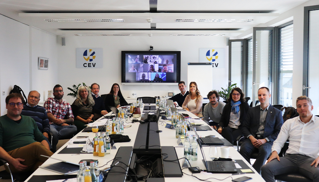 GSHE project parners in a hybrid meeting