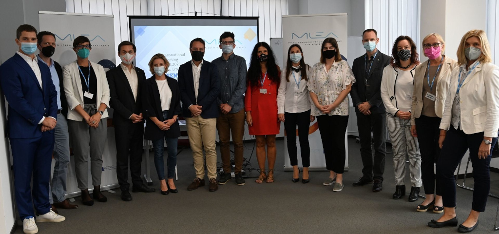 Representatives of the partner consortium