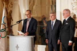 Highest IOC award for university sport official