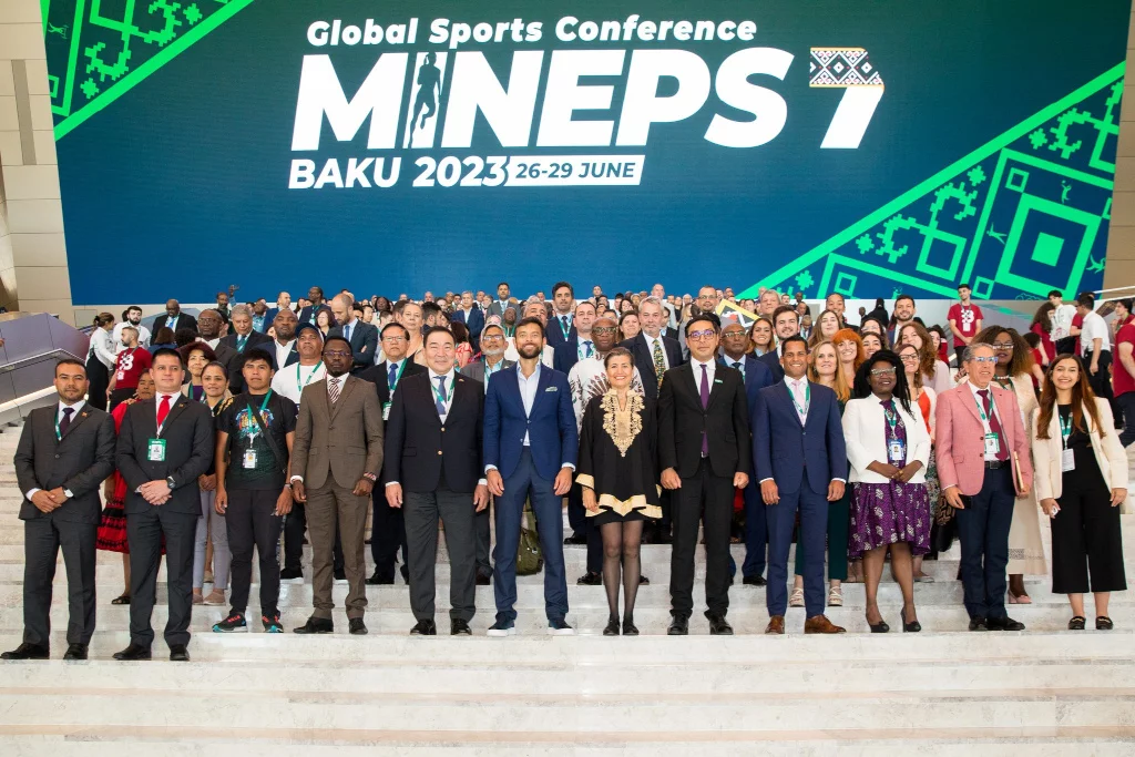 University sport represented at MINEPS VII